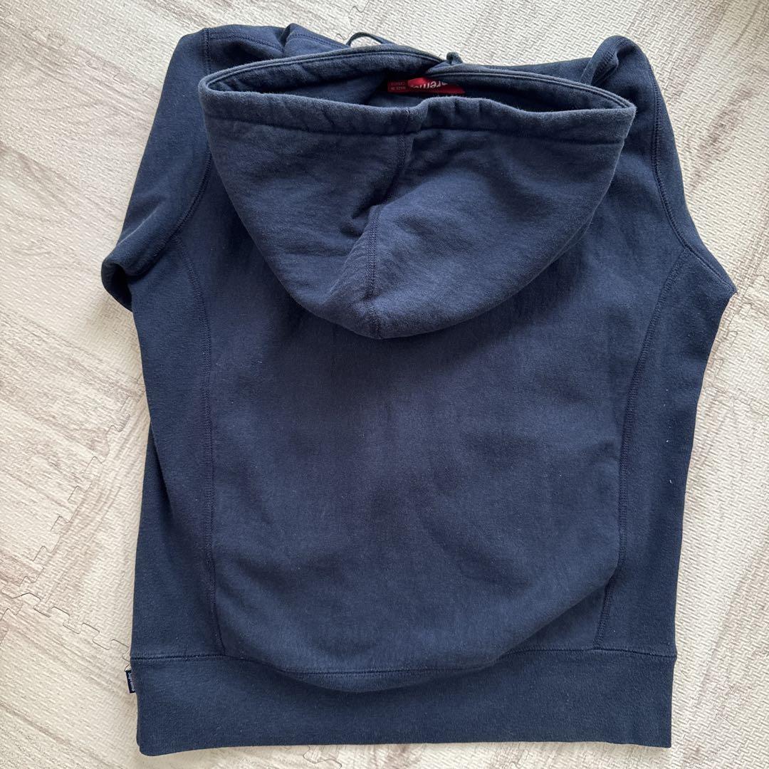 Supreme ダークグレー フード付きパーカー