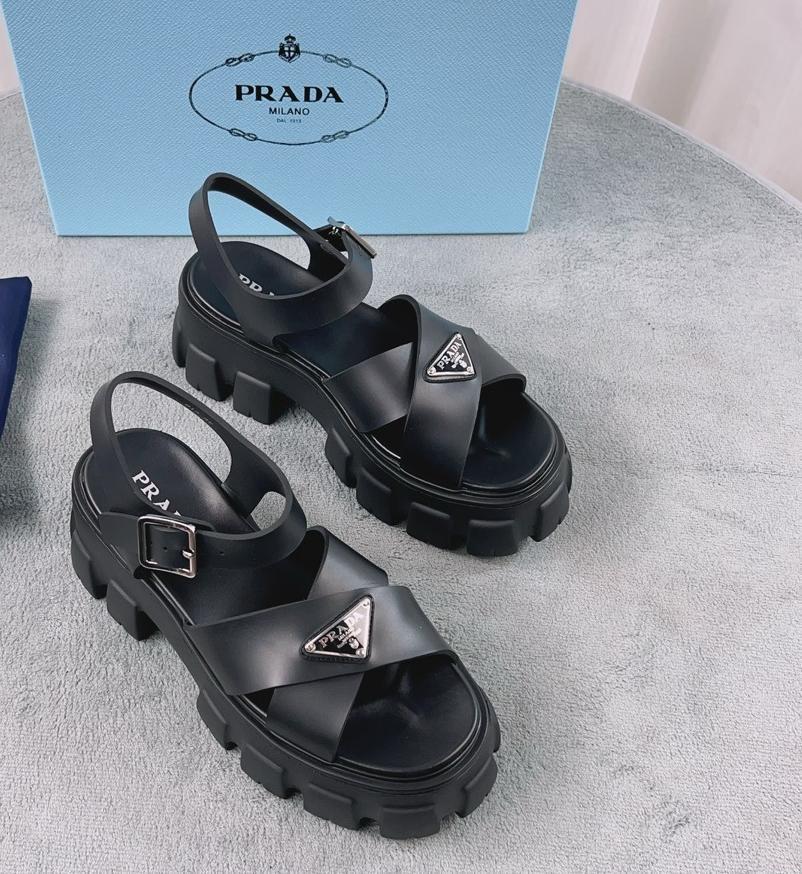 PRADA ブラック スポーツサンダル