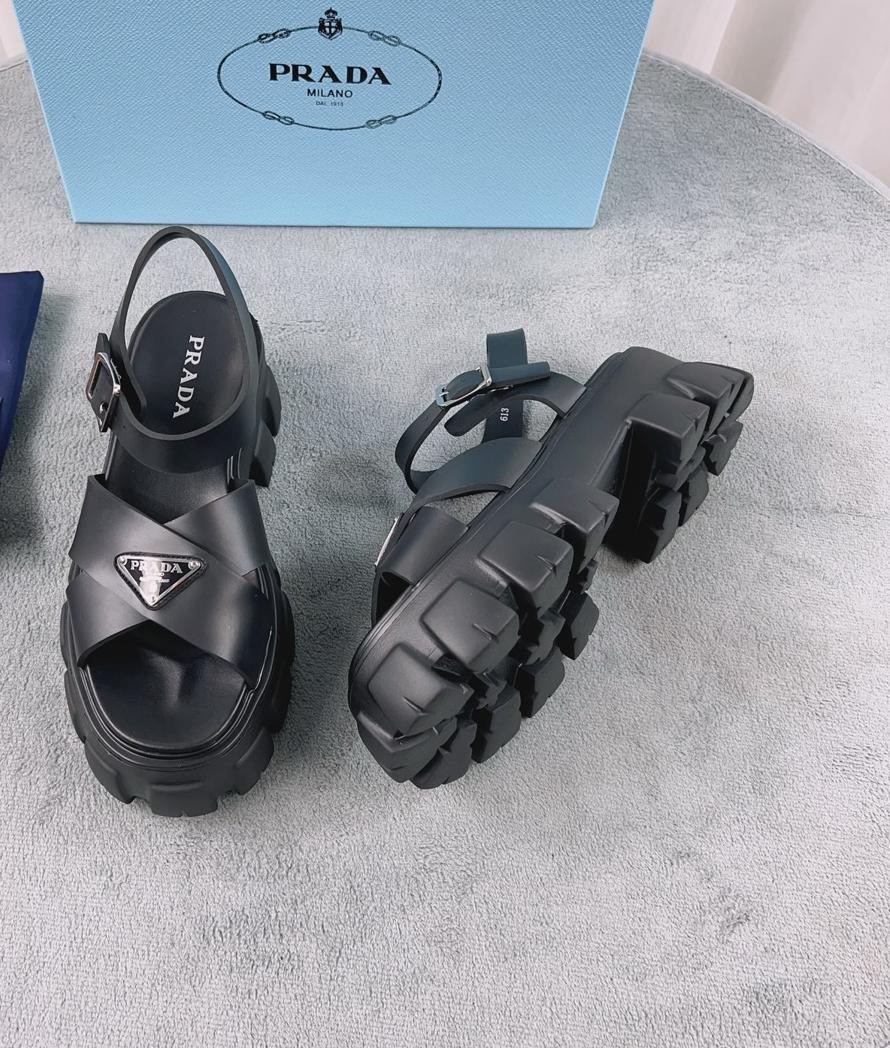 PRADA ブラック スポーツサンダル