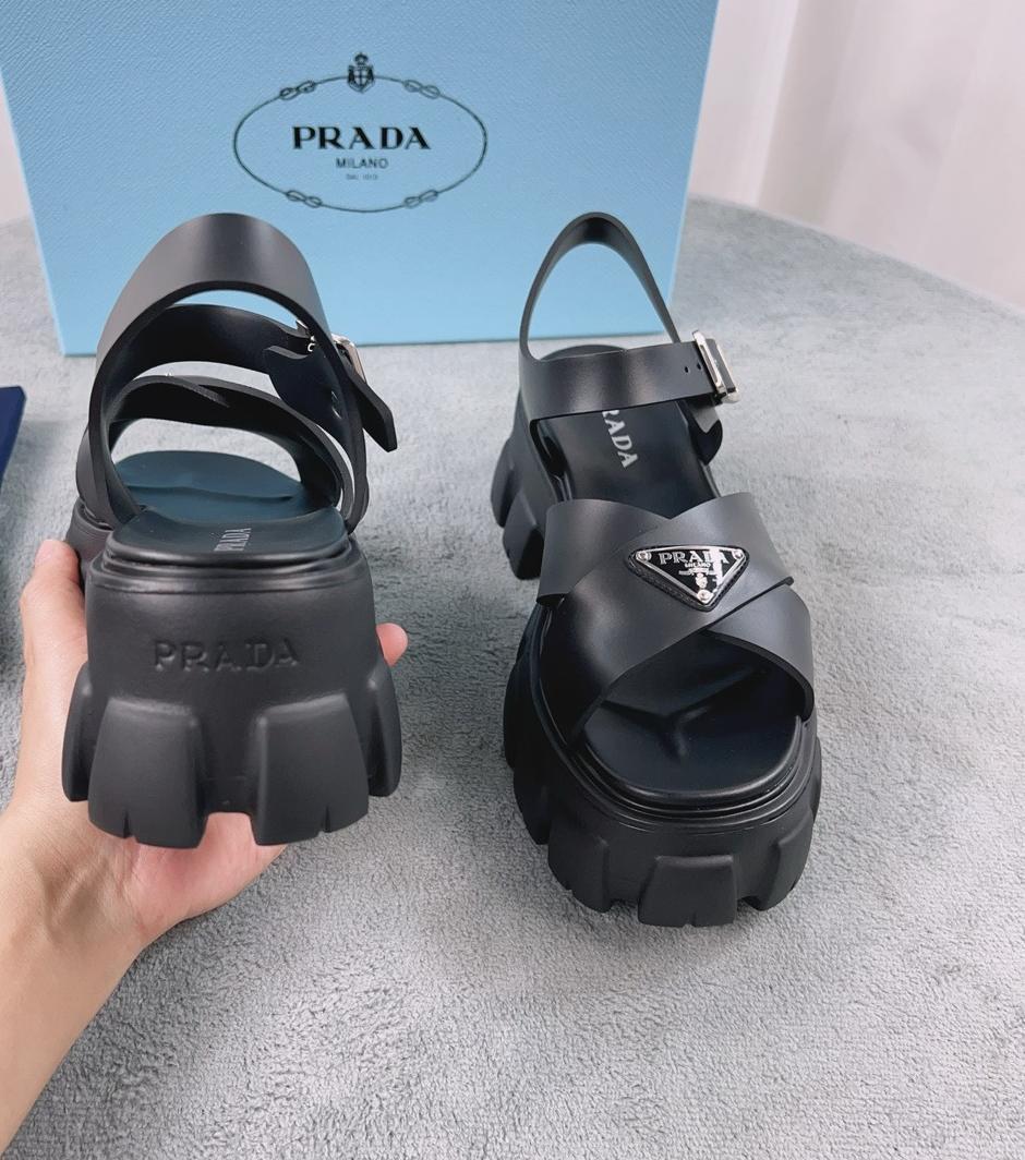 PRADA ブラック スポーツサンダル