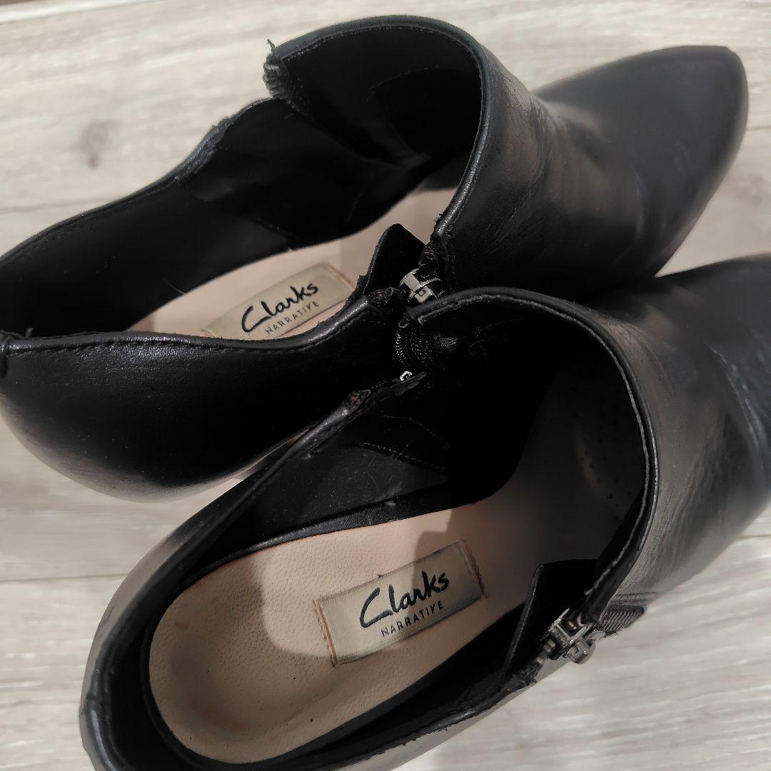 Clarks クラークス　黒レザーブーティ ジッパー 高ヒール　ショートブーツ
