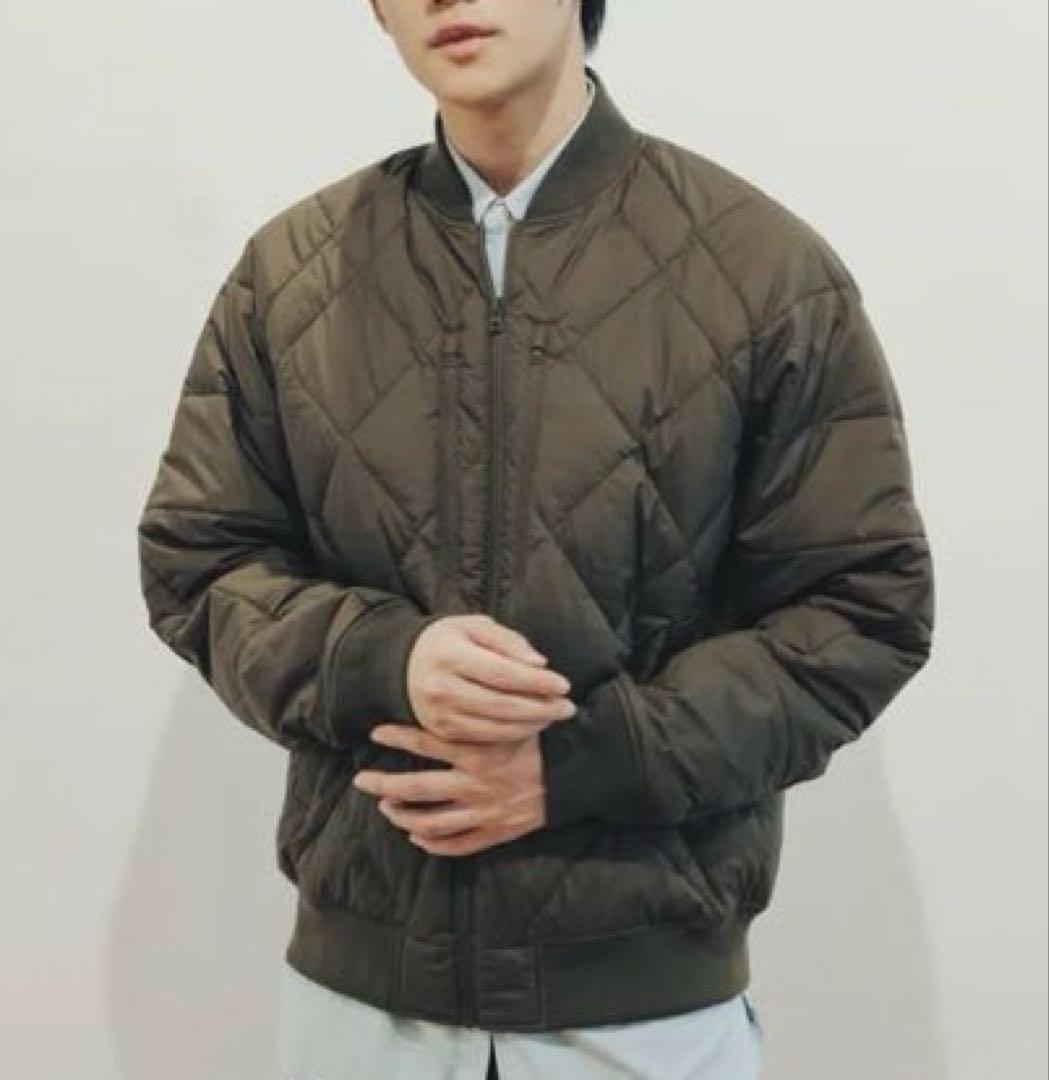 UNIQLO ホワイトマウンテニアリングリサイクルハイブリッドダウンジャケットL