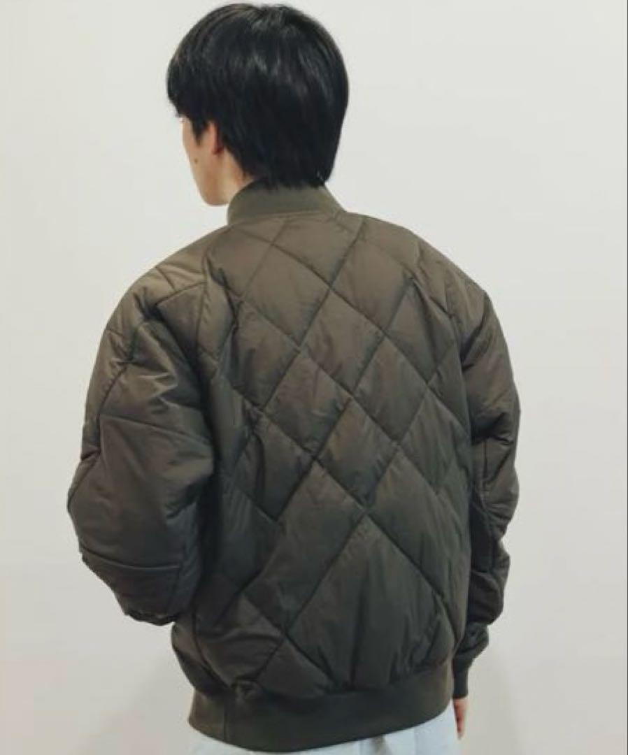 UNIQLO ホワイトマウンテニアリングリサイクルハイブリッドダウンジャケットL