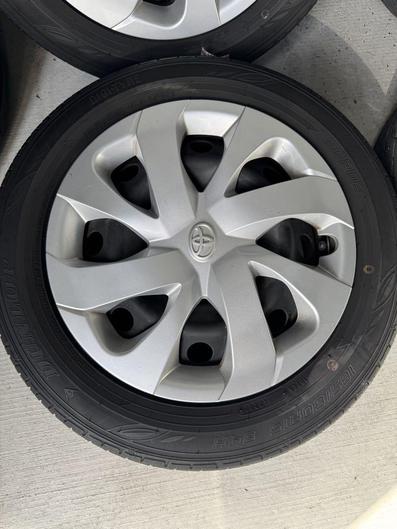 トヨタ純正15インチ 鉄ホイール ノーマルタイヤ付き185/60R15-お取引
