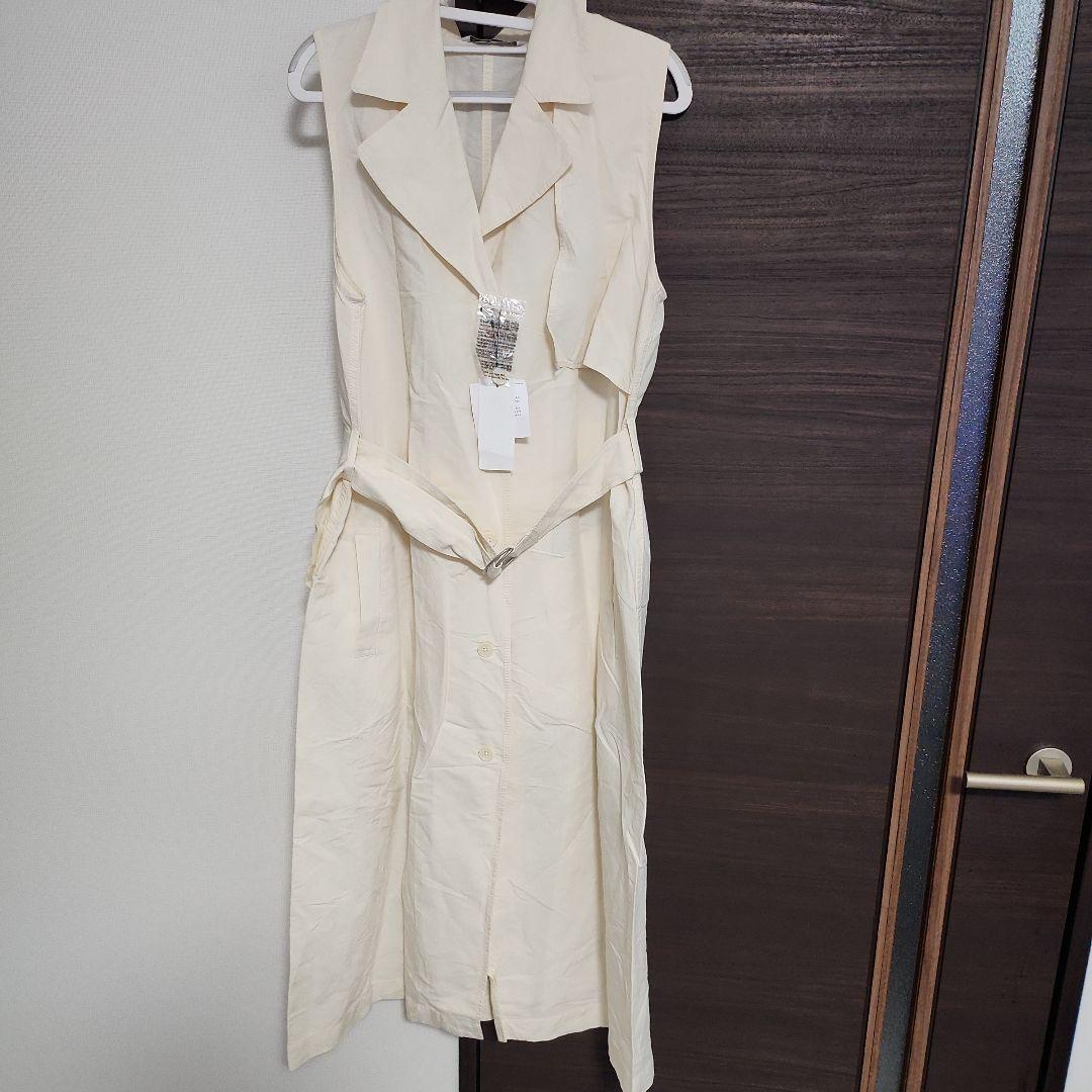 ユニクロ　JW Anderson リネンブレンドラペルワンピース アイボリー