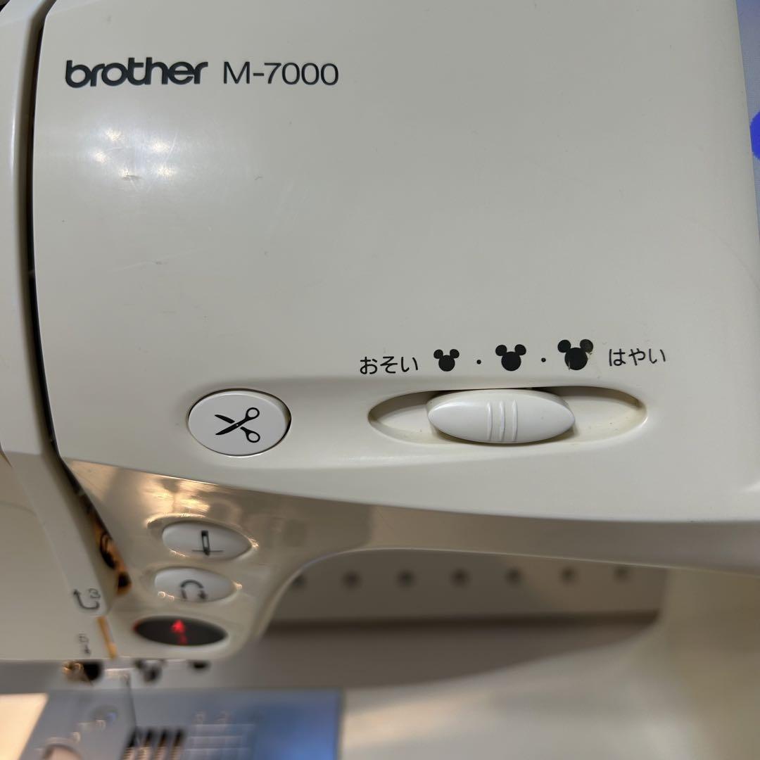 ブラザーミシン 刺繍ミシン　m-7000 ZZ3-B980 文字模様  大液晶