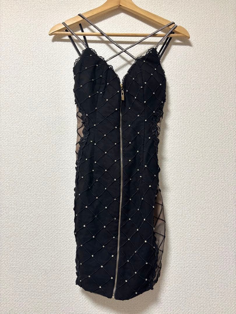 ROBE de FLEURS Glossy ブラック キャバドレス ビジュー - メルカリ ROBE de FLEURS Glossy ブラック キャバドレス ビジュー - メルカリ