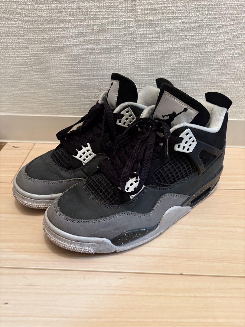 Air Jordan 4 グレー/ブラック