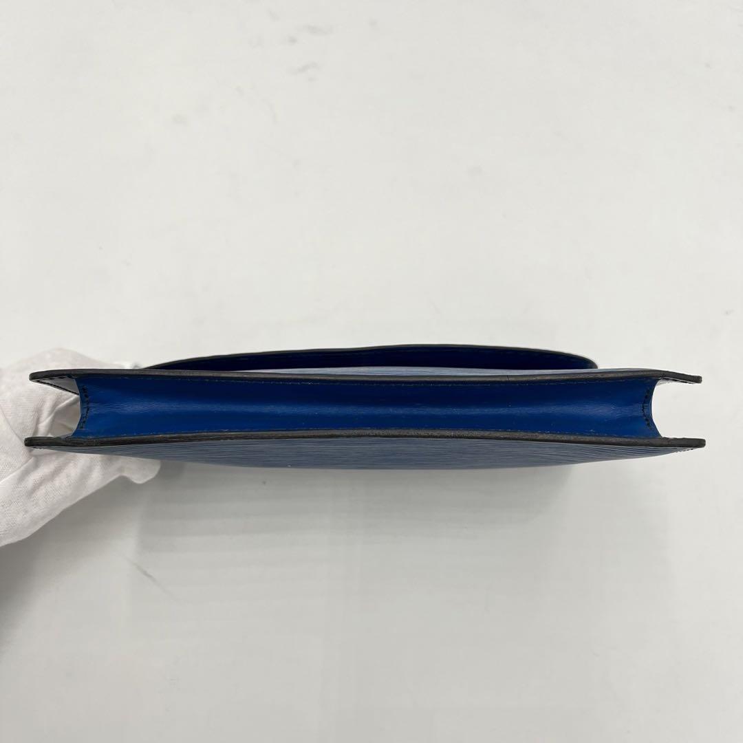 美品　ルイヴィトン　エピ　モンテーニュ　セカンドバッグ　ゴールド金具　LVロゴ