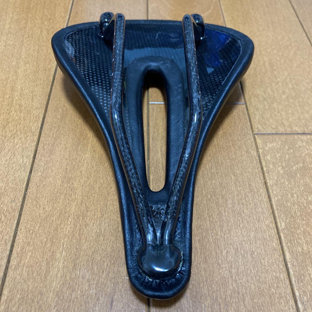 TNI LiteFly Ⅱ 超軽量カーボンサドル