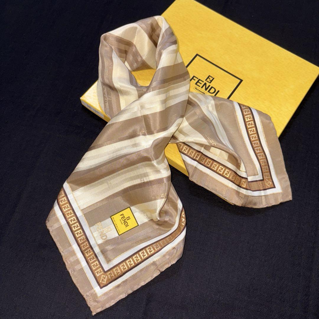 【未使用】FENDI 773 フェンディ ズッカ スカーフ ハンカチーフ シルク FENDI - 【未使用】FENDI 773 フェンディ ズッカ スカーフ