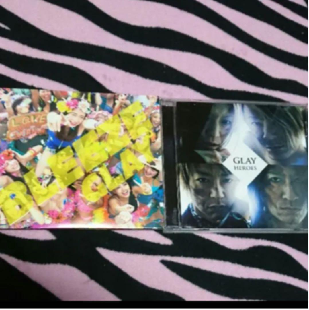 GLAY DVD＋貴重☆BEAT out! 新品未開封&シングルセット(おまけ付