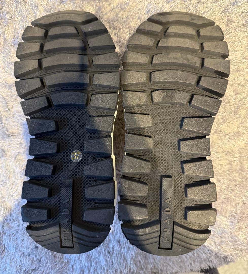 プラダ 1番人気モデル スニーカー レディース 37 白三角ロゴ プラダ 1番人気モデル スニーカー レディース 37 白三角ロゴ