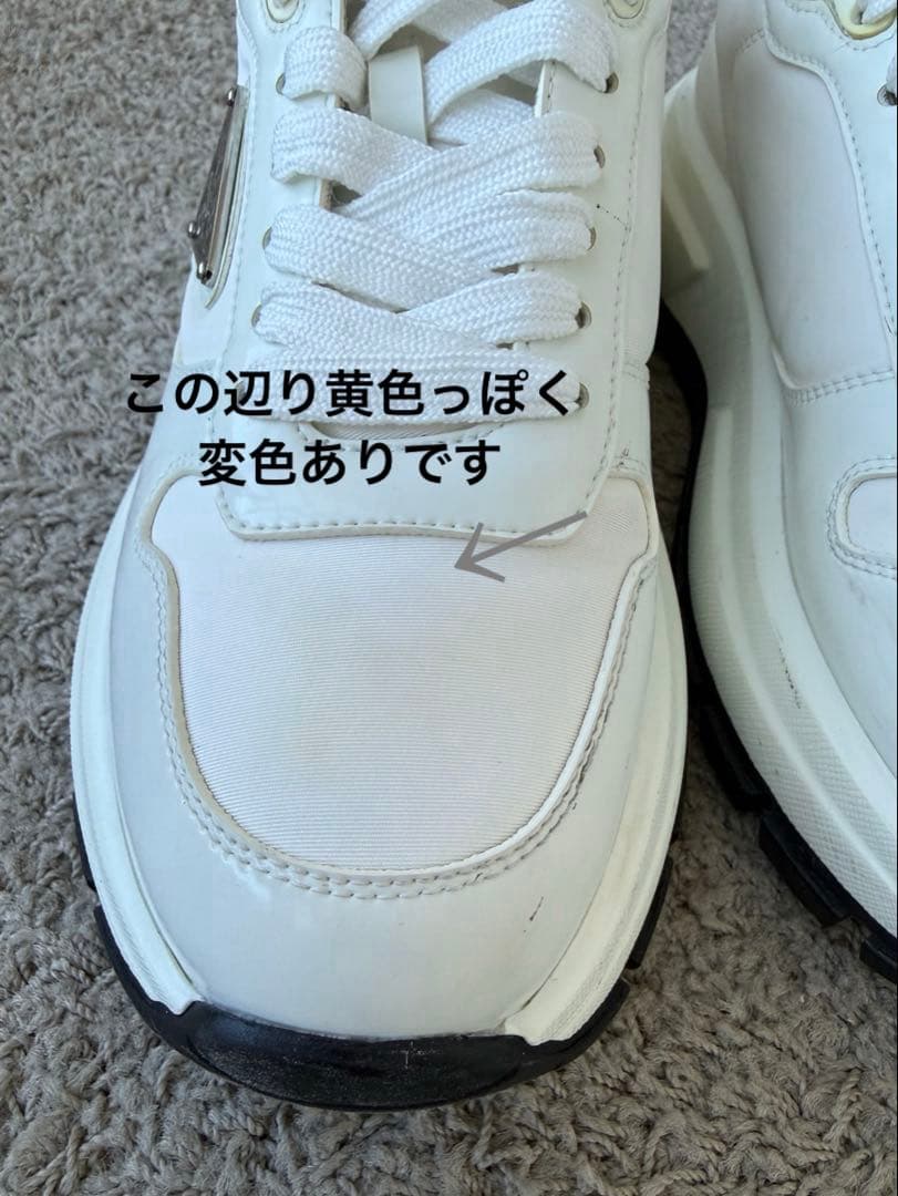 プラダ 1番人気モデル スニーカー レディース 37 白三角ロゴ プラダ 1番人気モデル スニーカー レディース 37 白三角ロゴ