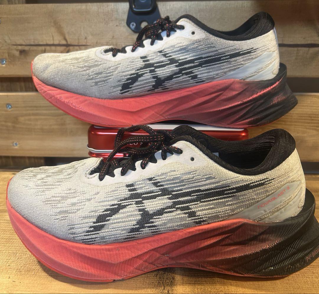 ASICS NOVABLAST3 24cm ランニングシューズ