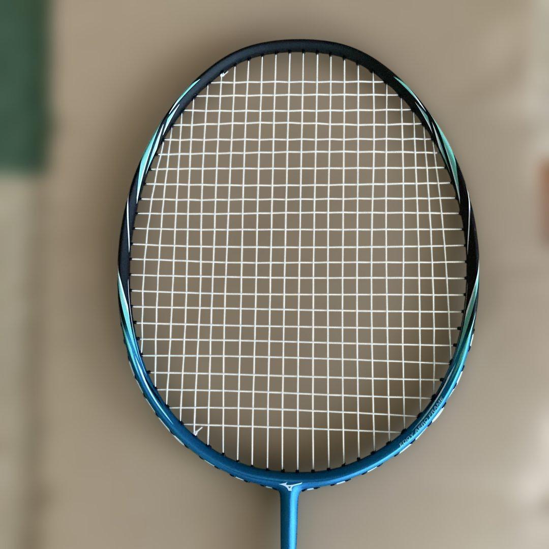 【美品】MIZUNOバドミントンラケットLuminasonic AEROケース付