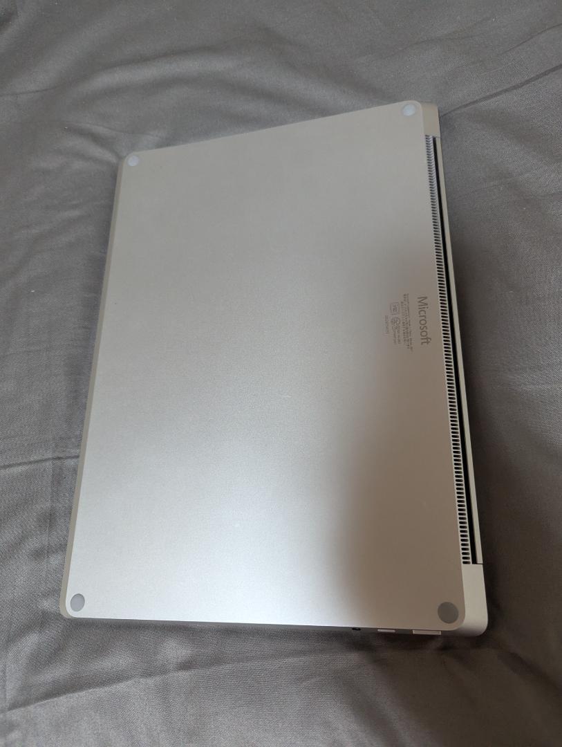 Surface Laptop 3 13.5インチ V4C-00018プラチナ