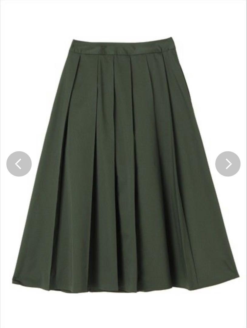 RIBBON PLEATED