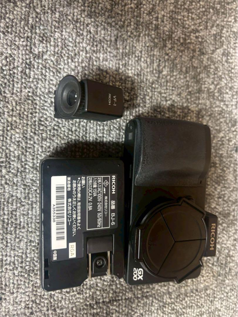 k*様 RICOH GX200 VFkitデジタルカメラ 本体