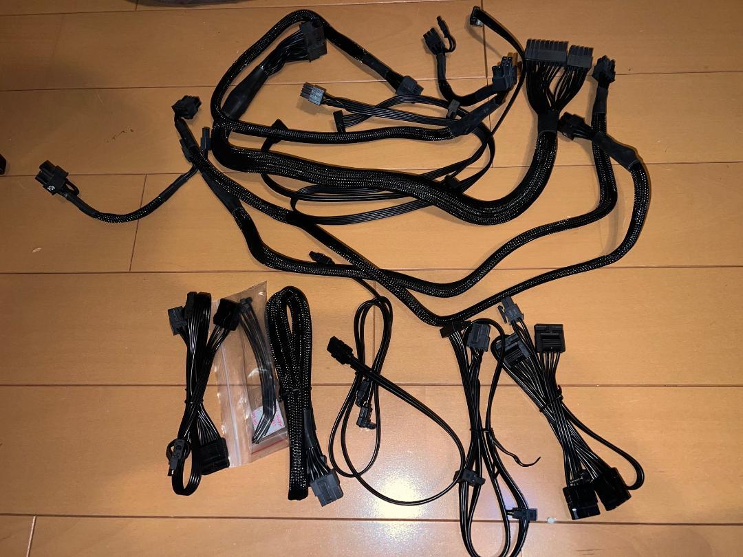CORSAIR RM750x 750W 中古美品