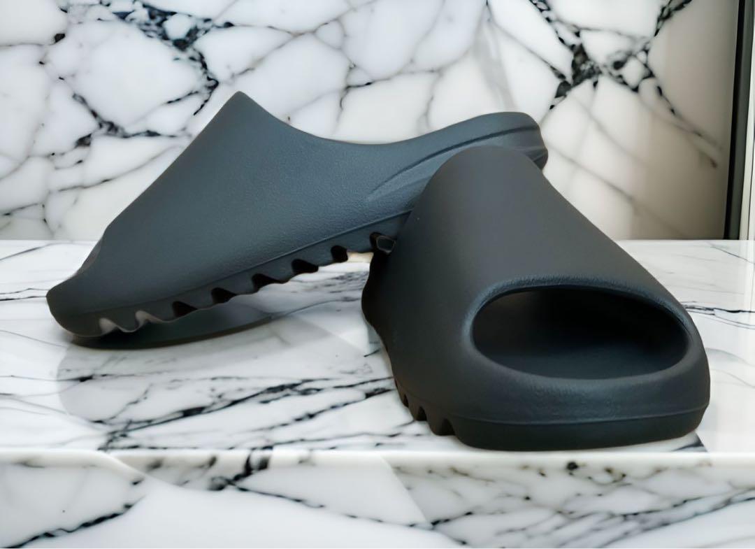 adidas YEEZY Slide Dark Onyx