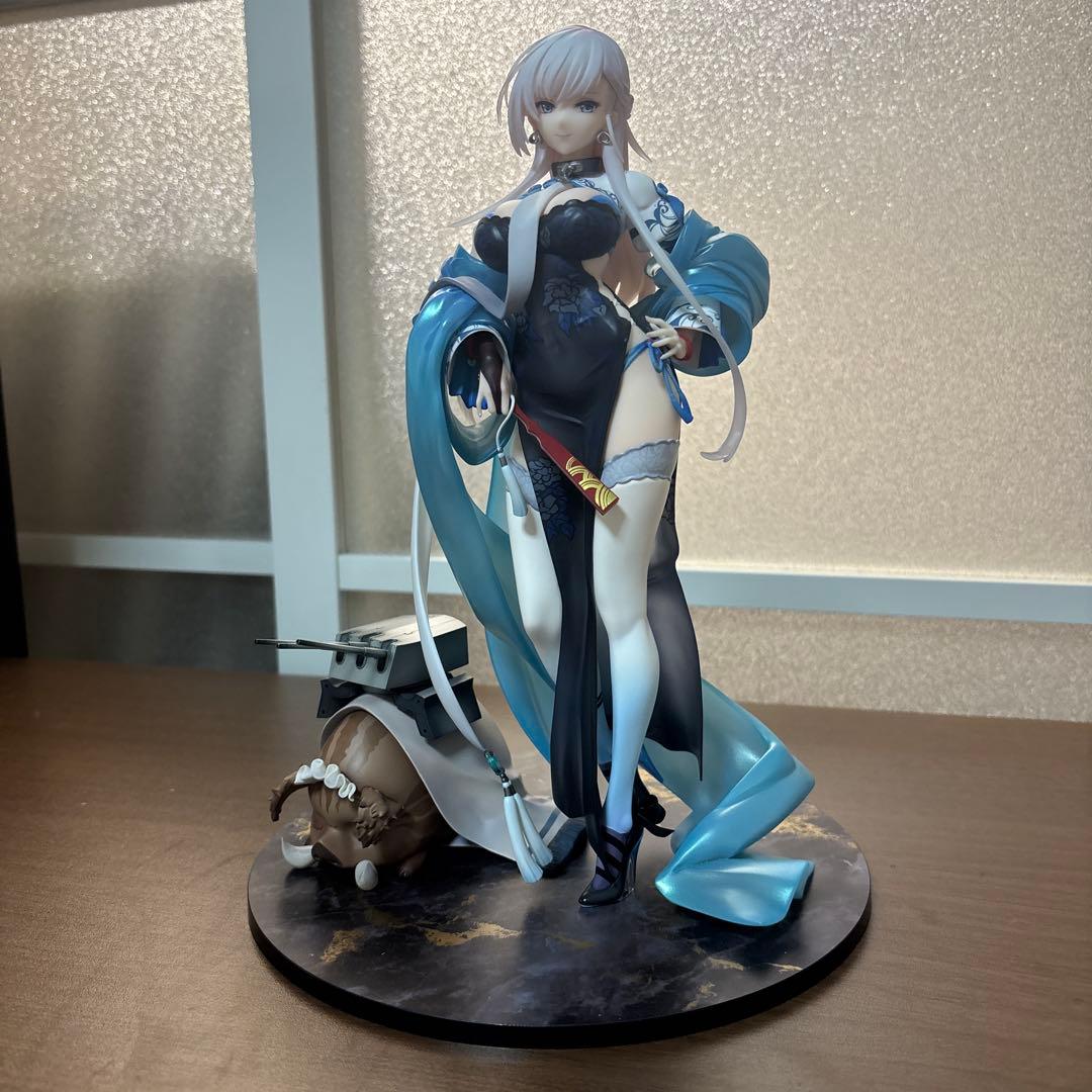アズールレーン　ベルファスト　彩雲の薔薇ver フィギュア