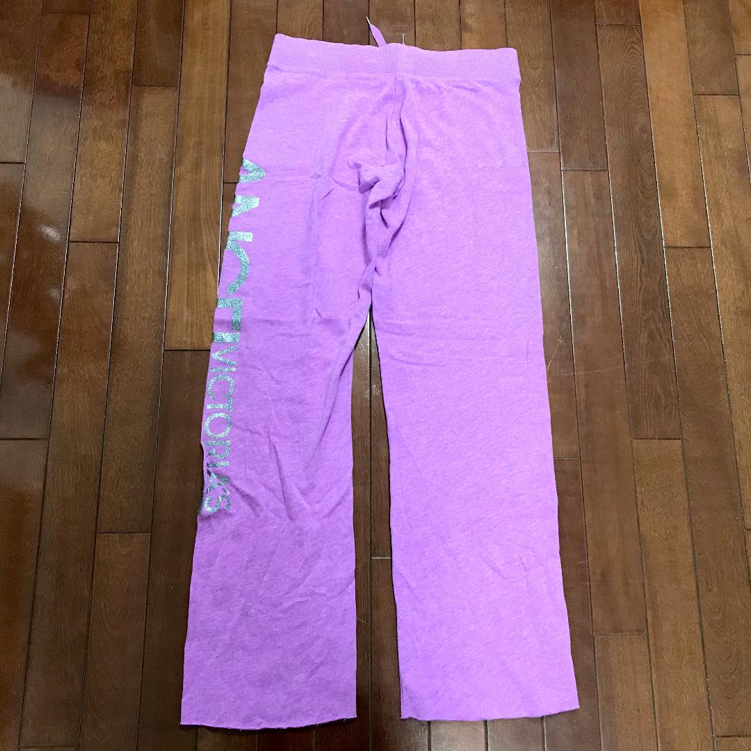 新品★VICTORIA'S SECRET★ロゴ入りスウェットパンツ/ブルー♪ MLB】3Dロゴ刺繍サイドカットスウェットパンツ BACK TO THE