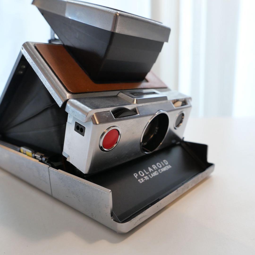 POLAROID SX-70 LAND CAMERA POLAROID SX-70 LAND CAMERA