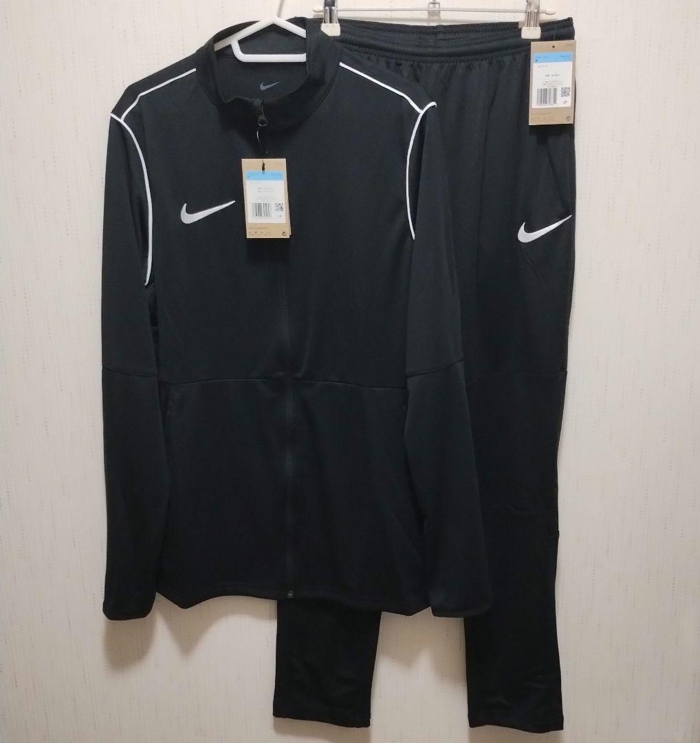 メンズ　NIKE　ジャージ　上下セット（ブラック・Ｍ）とTシャツ（赤・M）セット