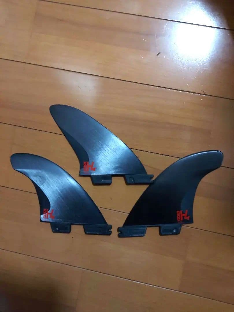 FCS2 H4フィン Sサイズ carbon TRI FIN セット目立った傷や汚れなし