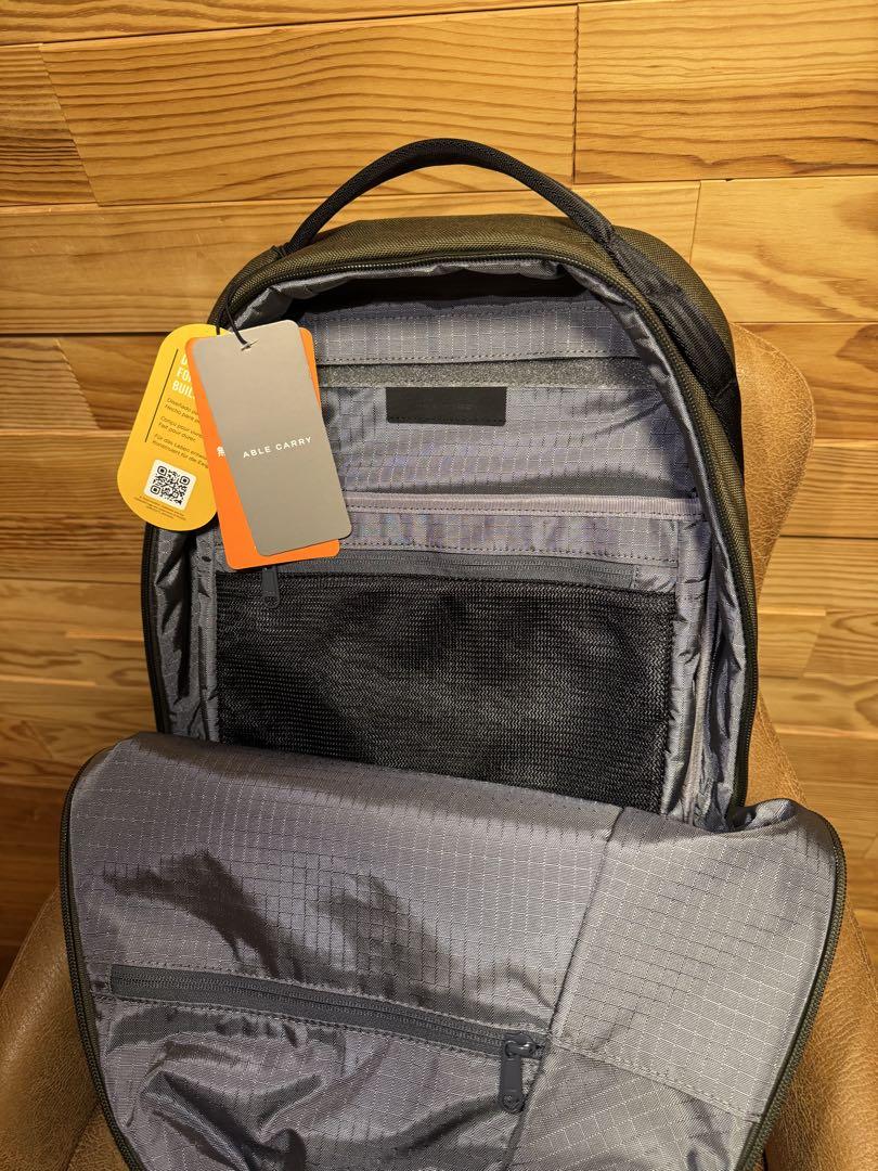 ABLE CARRY Daily Backpack オリーブグリーン