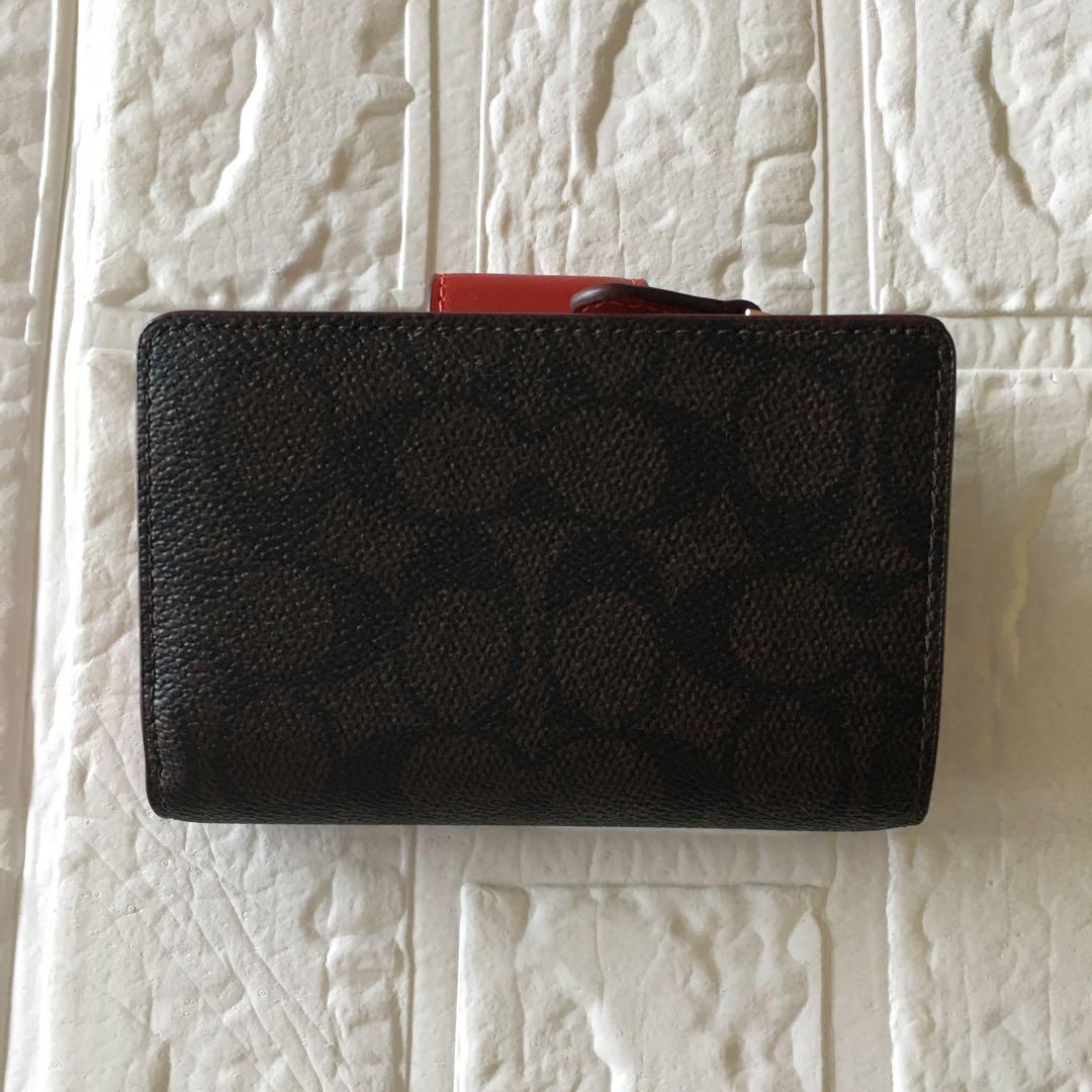 新品 コーチ COACH 二つ折り 財布 ブラウン レッド - メルカリ