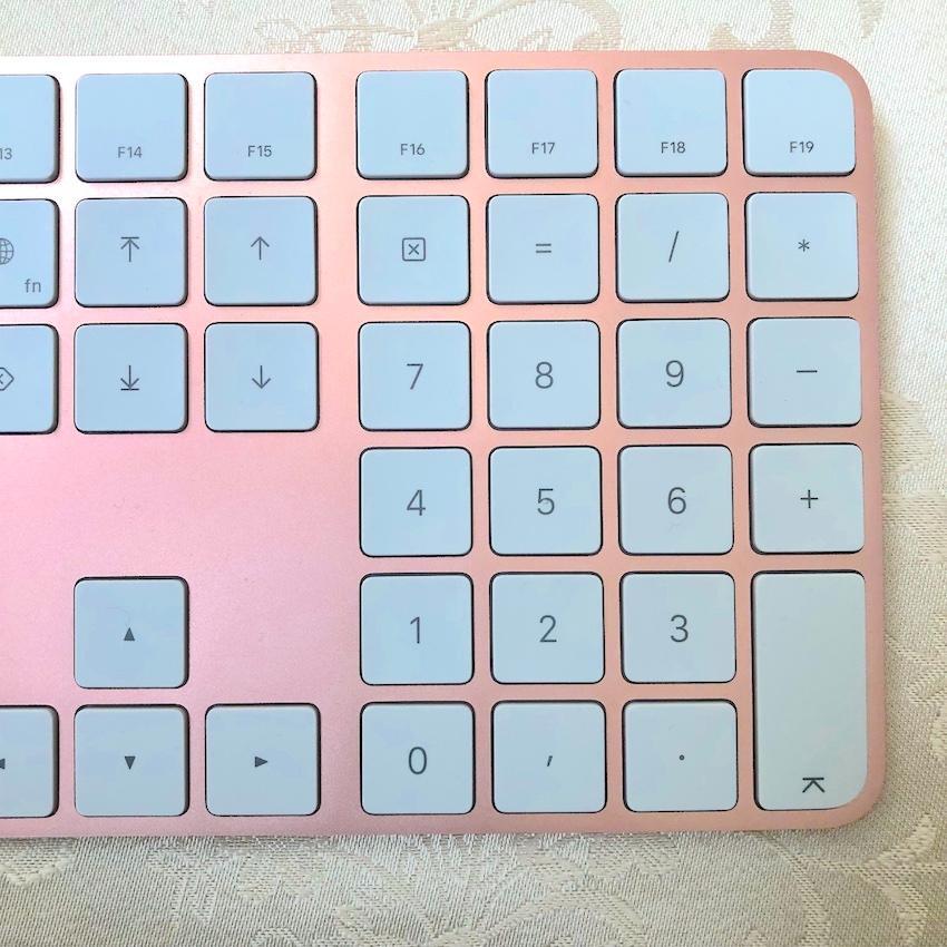 ‼️限定ピンク‼️❣️Touch ID搭載❣️Apple Magic Keyboard s-l1200.jpg