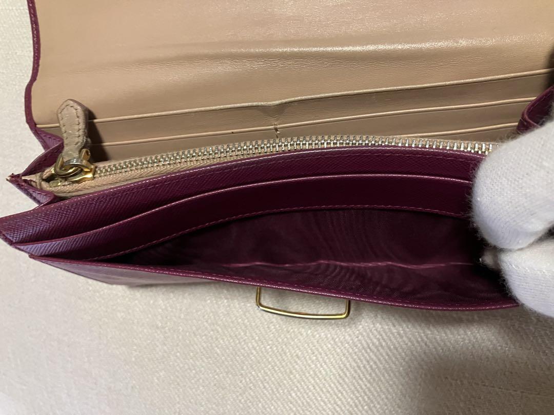 PRADA プラダ　レザー レディース長財布