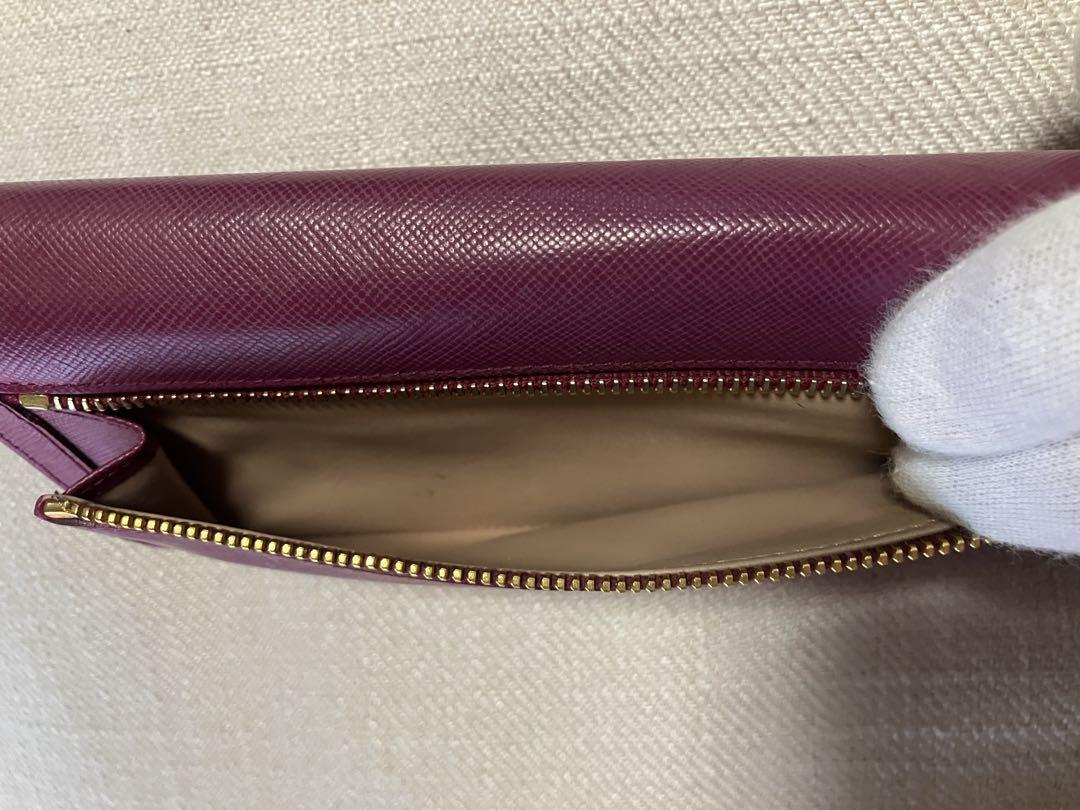 PRADA プラダ　レザー レディース長財布