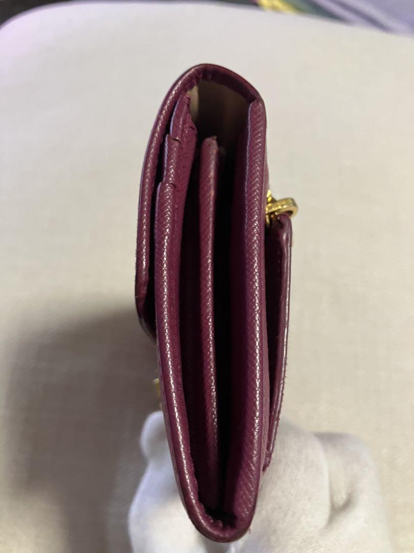 PRADA プラダ　レザー レディース長財布