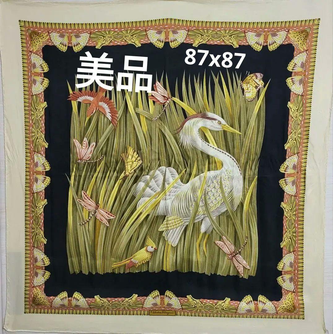 サルヴァトーレ・フェラガモ　スカーフ　鳥類