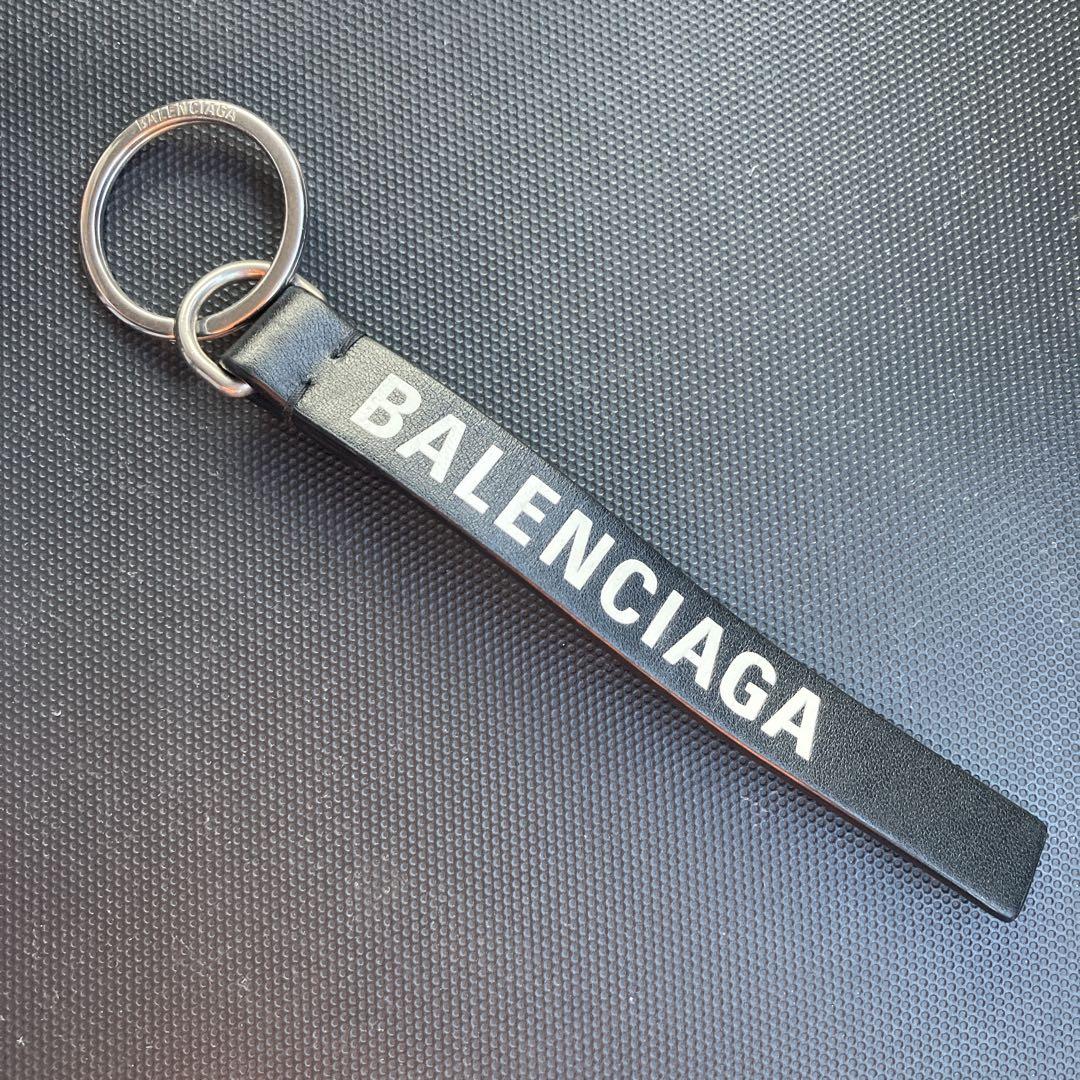 すぐ届く!BALENCIAGA (バレンシアガ)レザー キーリング BALENCIAGA バレンシアガ レザー キーリング キーホルダー ブラック