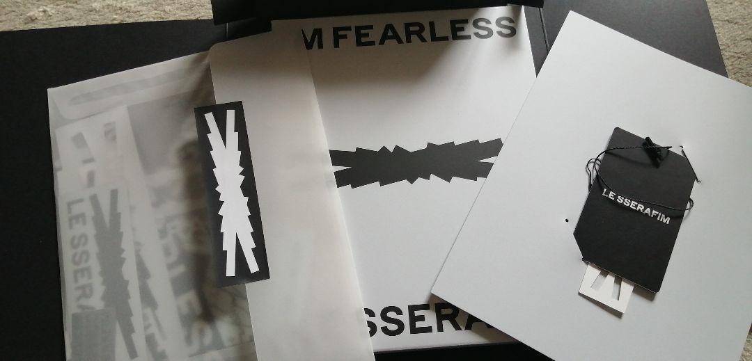 ルセラフィム The First Moment in Your Hands Unboxing] LE SSERAFIM - 'First Moment In Your Hands