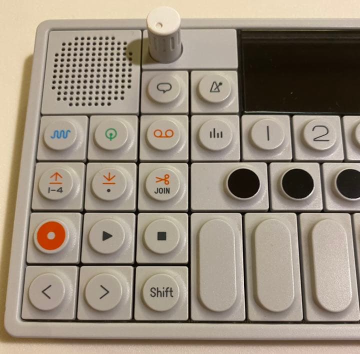 驚きの価格 OP-1 本体+アンテナ teenage engineering(生産終了) 鍵盤