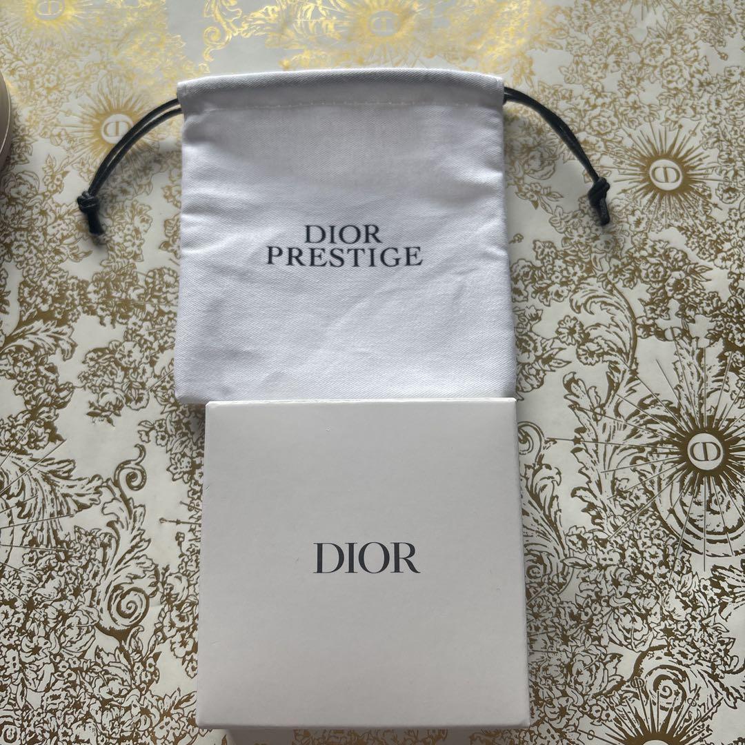 最新 DIOR ノベルティ オリジナルコンパクトミラー ギフト巾着