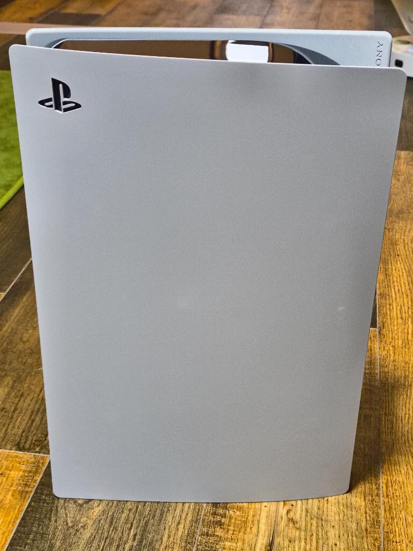 PlayStation 5 (PS5) 本体 型番:CFI-1000A01