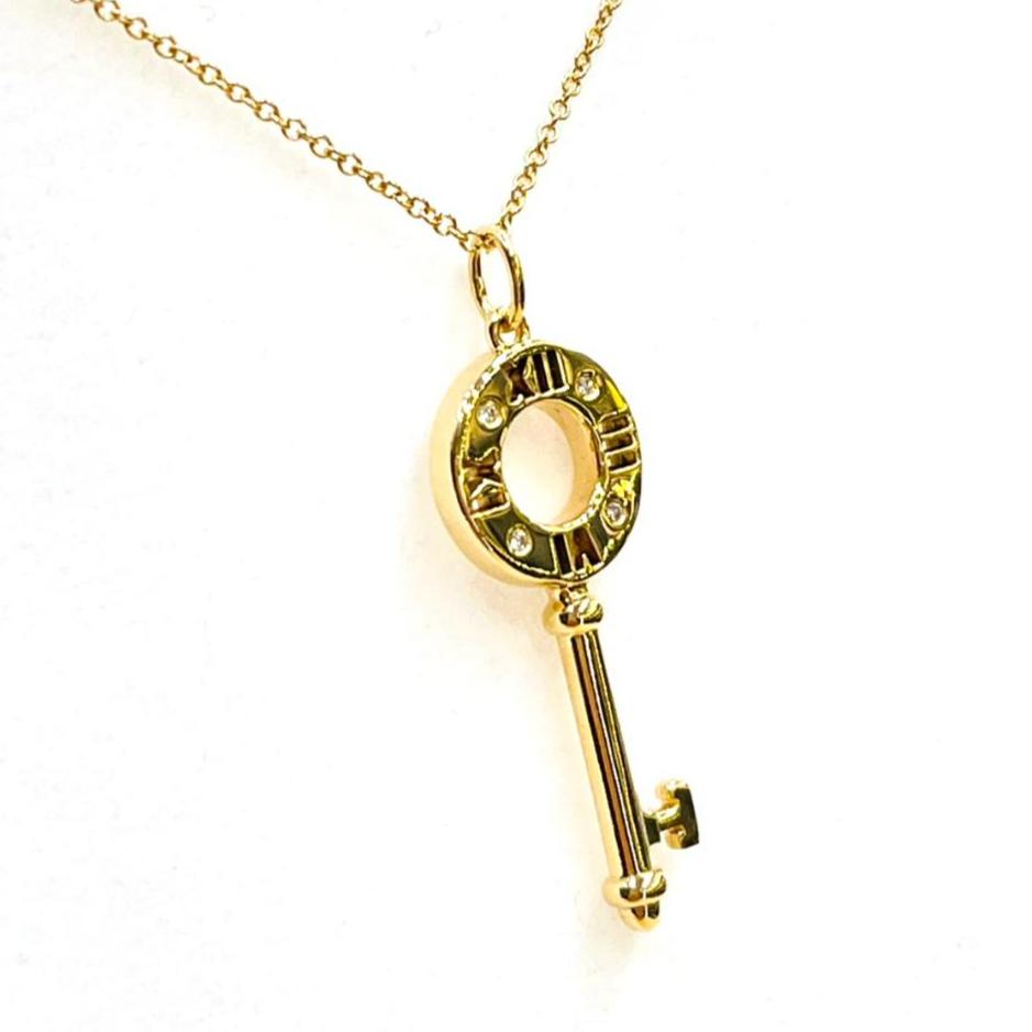 メルカリ Tiffany アトラスピアスドキー ネックレス ティファニー 140 800 中古や未使用のフリマ メルカリ Tiffany アトラスピアスドキー ネックレス ティファニー 140 800 中古や未使用のフリマ