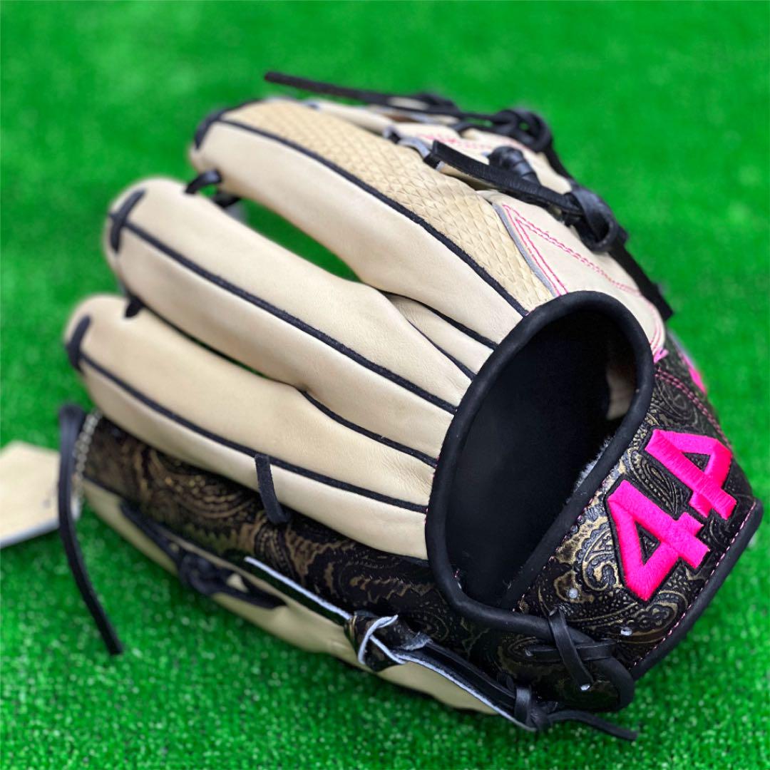 44グローブ フォーティーフォー 軟式グローブ 外野手用 最新の激安 販売販売店舗 ⚠️激レア・スペシャルオーダー⚠️44グローブ 軟式グローブ 44 内野手用 グローブ