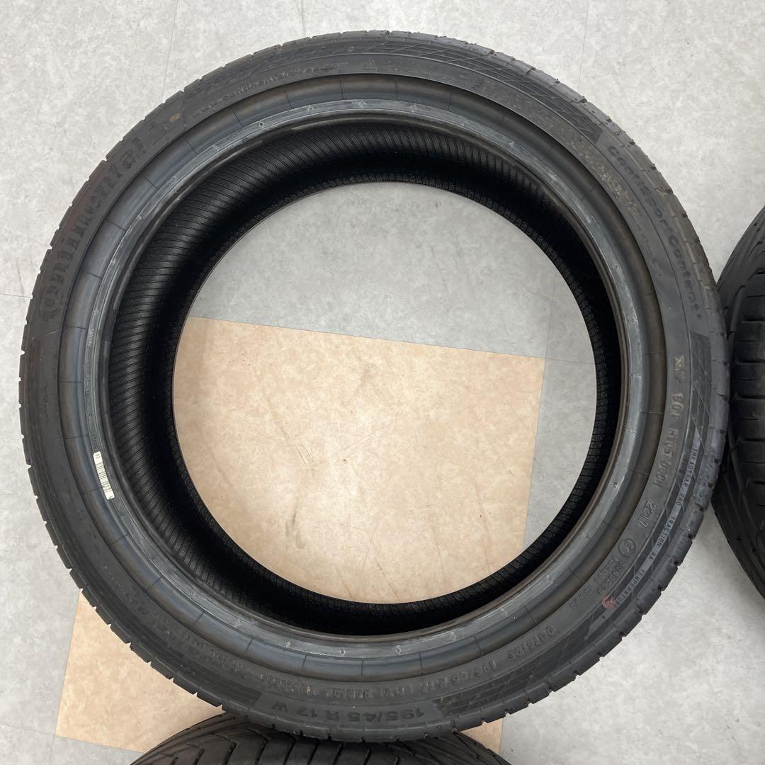 コンチネンタル　タイヤ4本　195/45R17 溝7.8mm