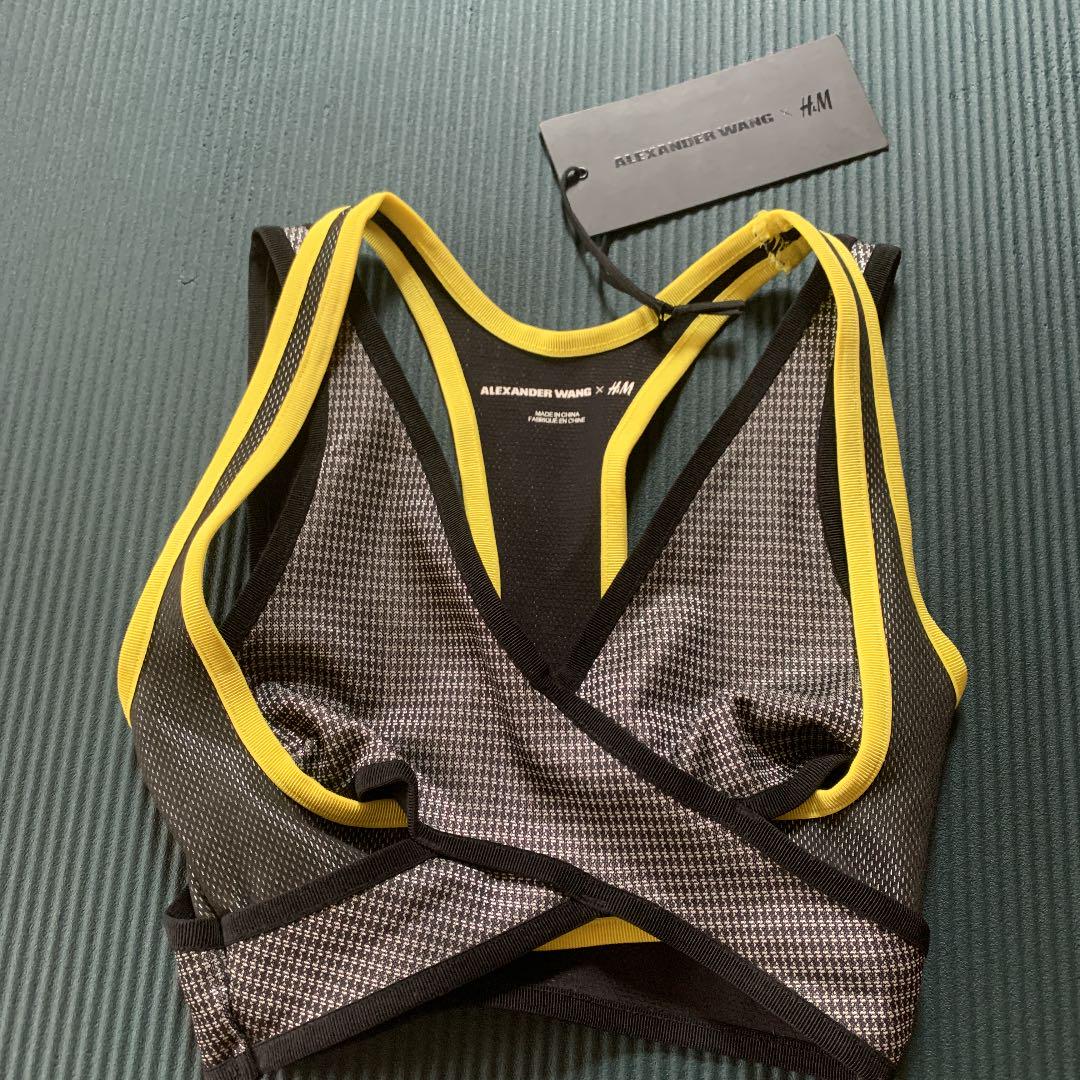 Alexander Wang × HM スポーツブラ ブラトップ - メルカリ Alexander Wang × HM スポーツブラ ブラトップ - メルカリ