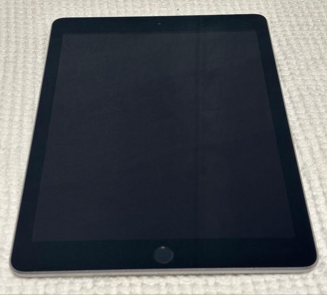 iPad 第6世代 128GB wifiモデル 箱付き iPad 第6世代 128GB wifiモデル 箱付き