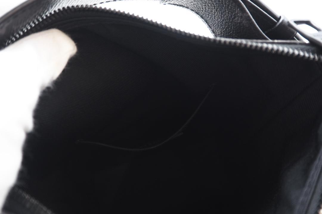 LOUIS VUITTON ショルダーバッグ LVラバー クルーザー ABランク