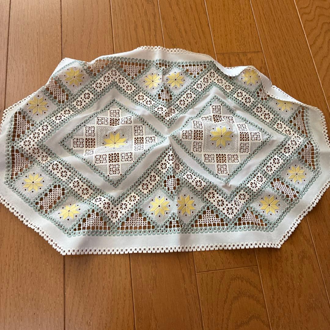 花柄レーステーブルクロス - メルカリ