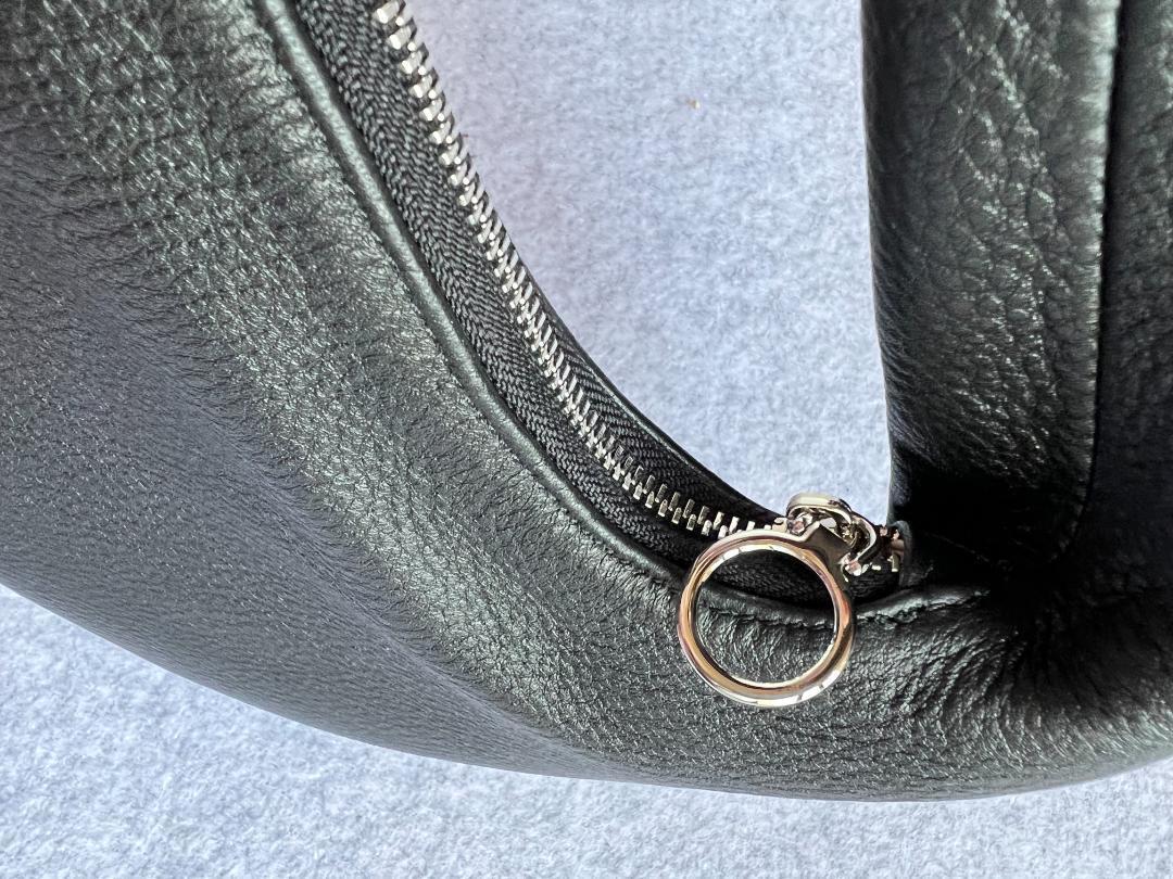 美品】Aeta アエタ ラウンドワンショルダーM ハンドバッグ 黒
